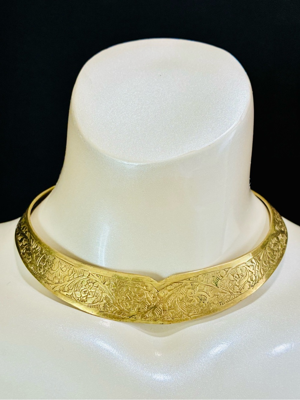 Made in India Ornate Etched BRASS Floral Collar Torque Necklace Boho Chic EUC